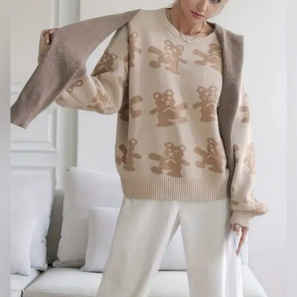 Dazy Sweaters - DAZY Bear Pattern Drop Shoulder Boho Knit Sweater
